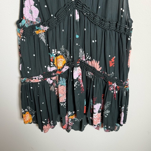 Free People Haze Printed Tunic Sleeveless Blouse Size Medium - Picture 4 of 6